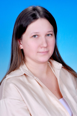 Воспитатель Попова Юлия Сергеевна (фото размещено с письменного согласия) Воспитатель Попова Юлия Сергеевна (фото размещено с письменного согласия)