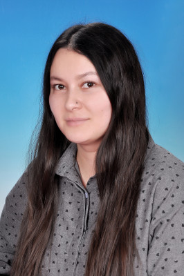 Воспитатель Салахутдинова Регина Булатовна (фото размещено с письменного согласия) Воспитатель Салахутдинова Регина Булатовна (фото размещено с письменного согласия)